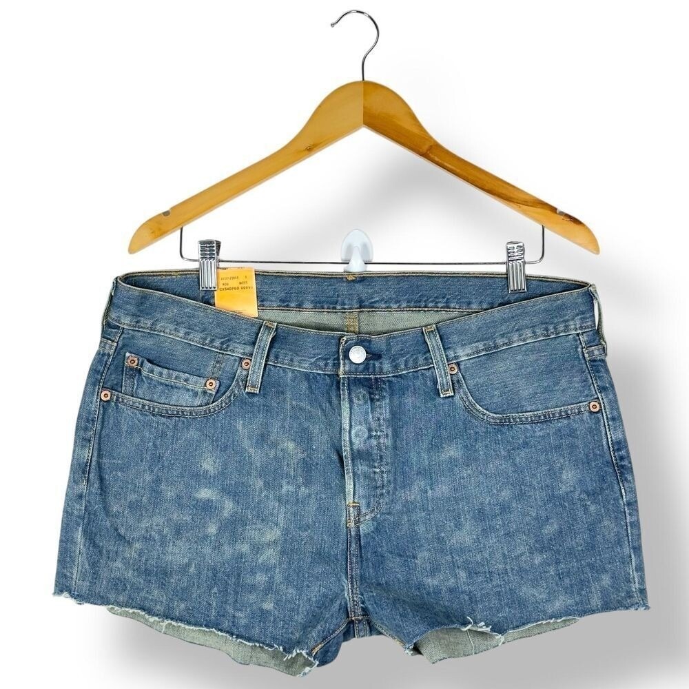 Vintage‎ Levi's 501 Women's Shorts Original Fit Straight Leg Button Fly Size W31